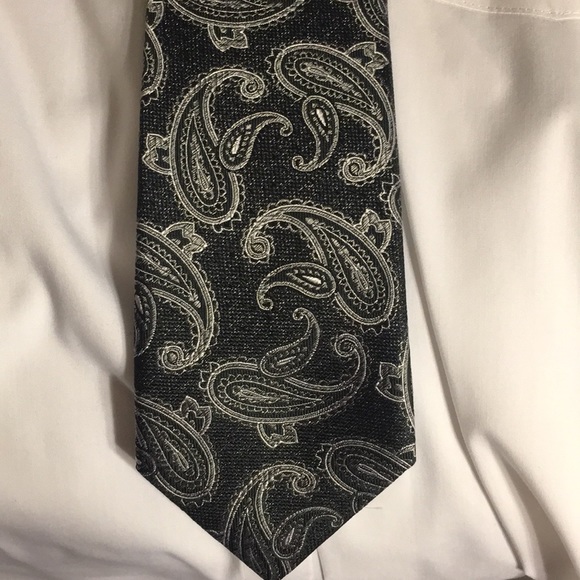 Men’s tie - Picture 3 of 5